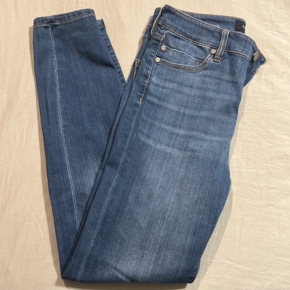 Women’s skinny jeans